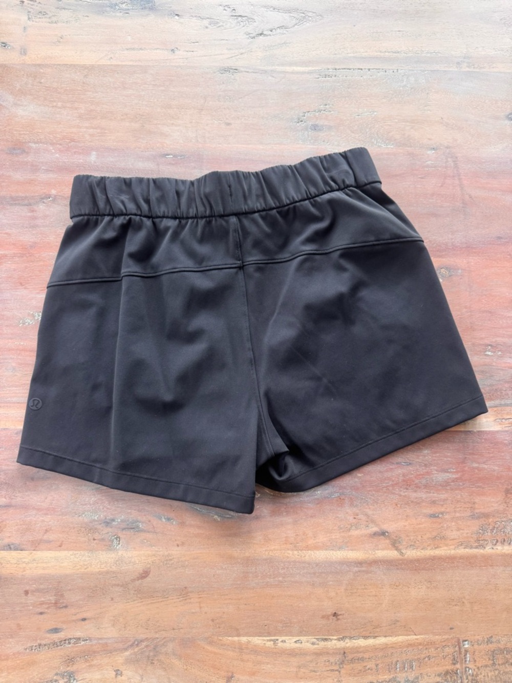 Lululemon On the Fly shorts size 6. LOT OF 5 - Picture 7 of 11